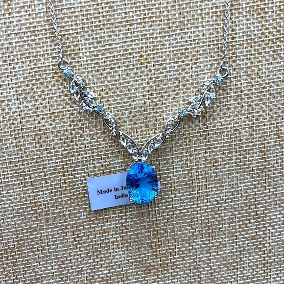 Swiss Blue Solitaire White Topaz Necklace Sterling Silver 925  NWT - Picture 2 of 8